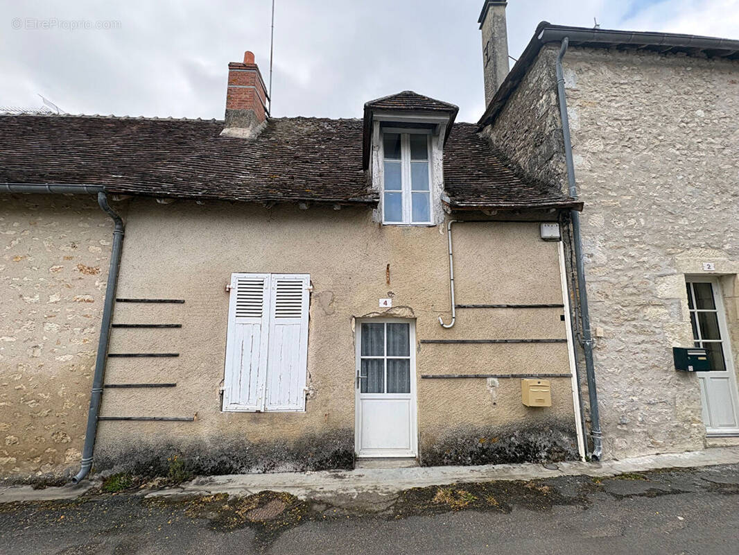 Maison à ANGLES-SUR-L'ANGLIN