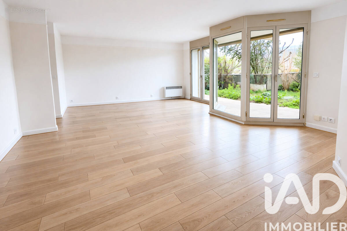 Photo 1 - Appartement à COURBEVOIE