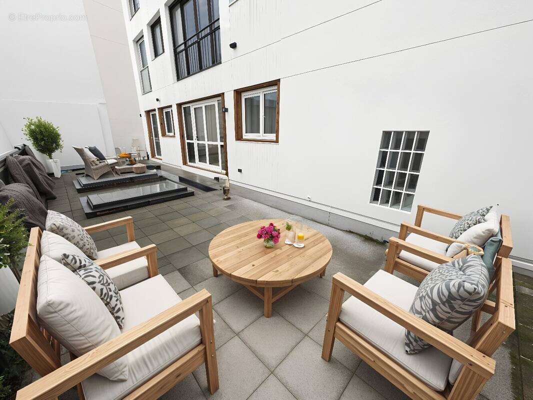 Appartement à PARIS-18E