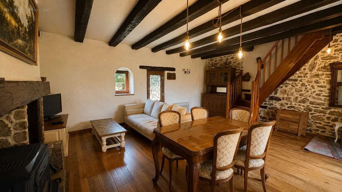 Maison 105 m² à Ladignac-Le-Long  - photo 3