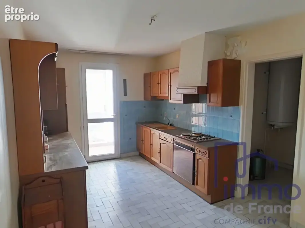 Appartement 3 pièces 74 m² à vendre à Vals-Pres-Le-Puy (43750) - photo 3