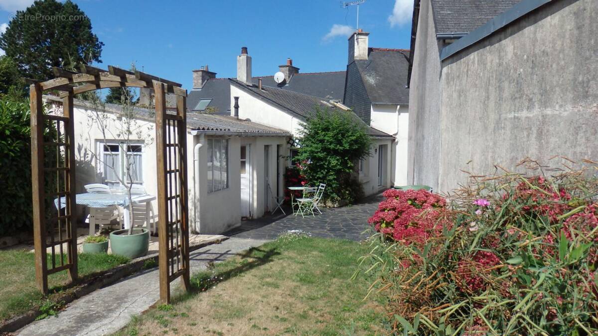 Maison à PLOUEZEC