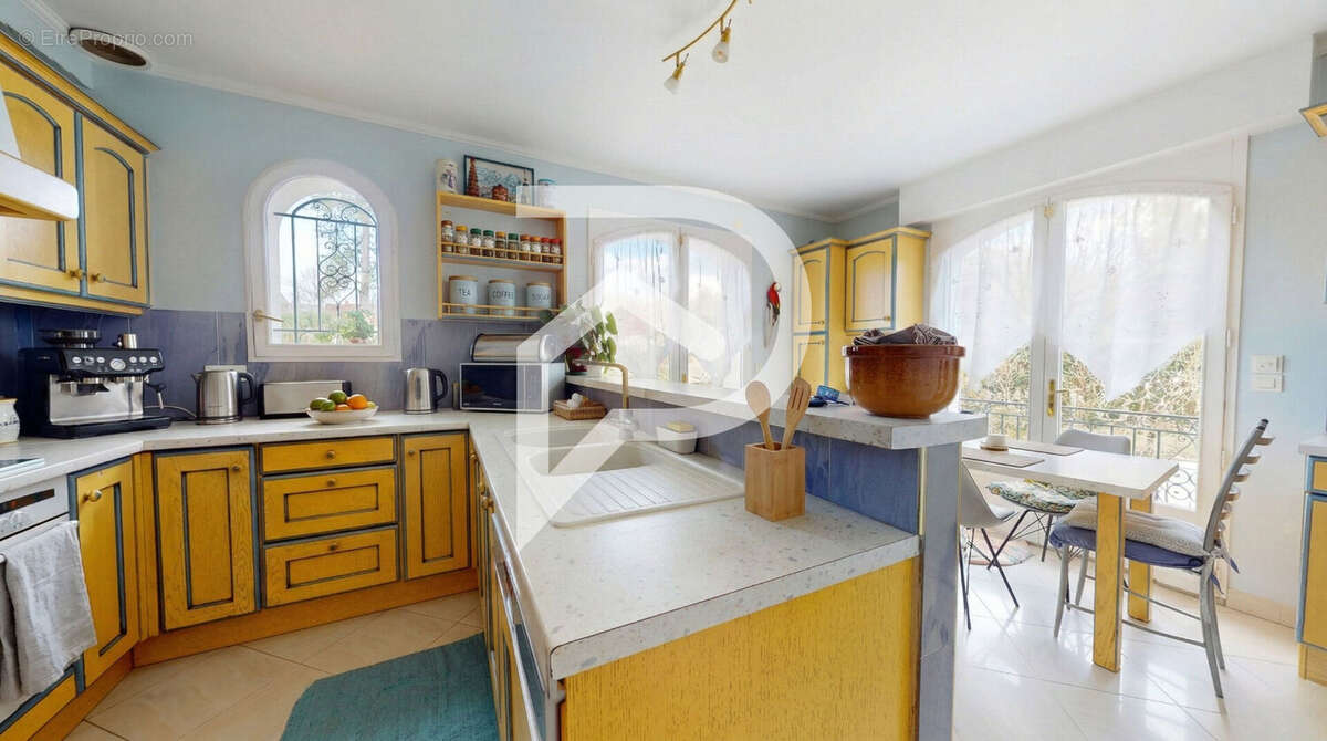 Maison à L'ETANG-LA-VILLE