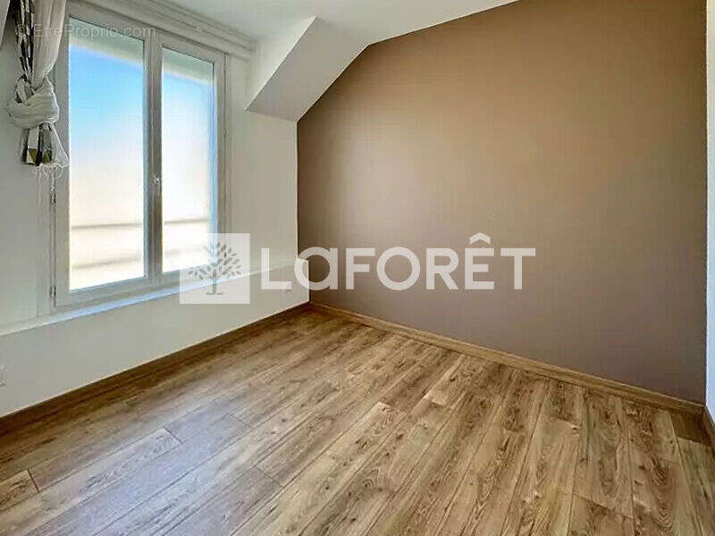 Maison à VILLENEUVE-SAINT-GEORGES