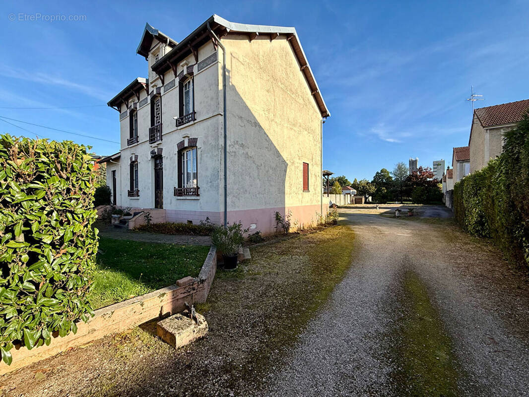 Maison à MIGENNES