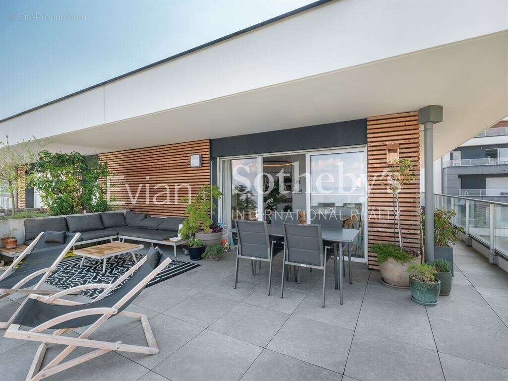 Appartement à NEUVECELLE