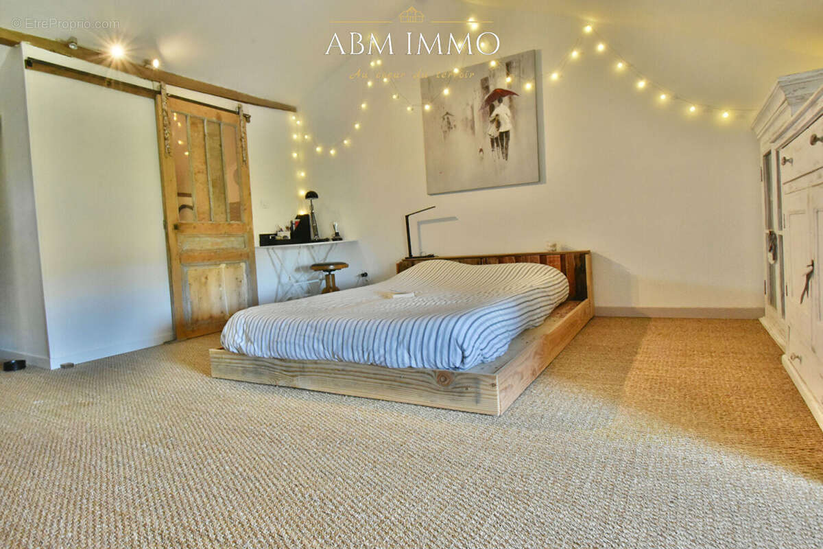 Maison à PORT-SAINTE-FOY-ET-PONCHAPT