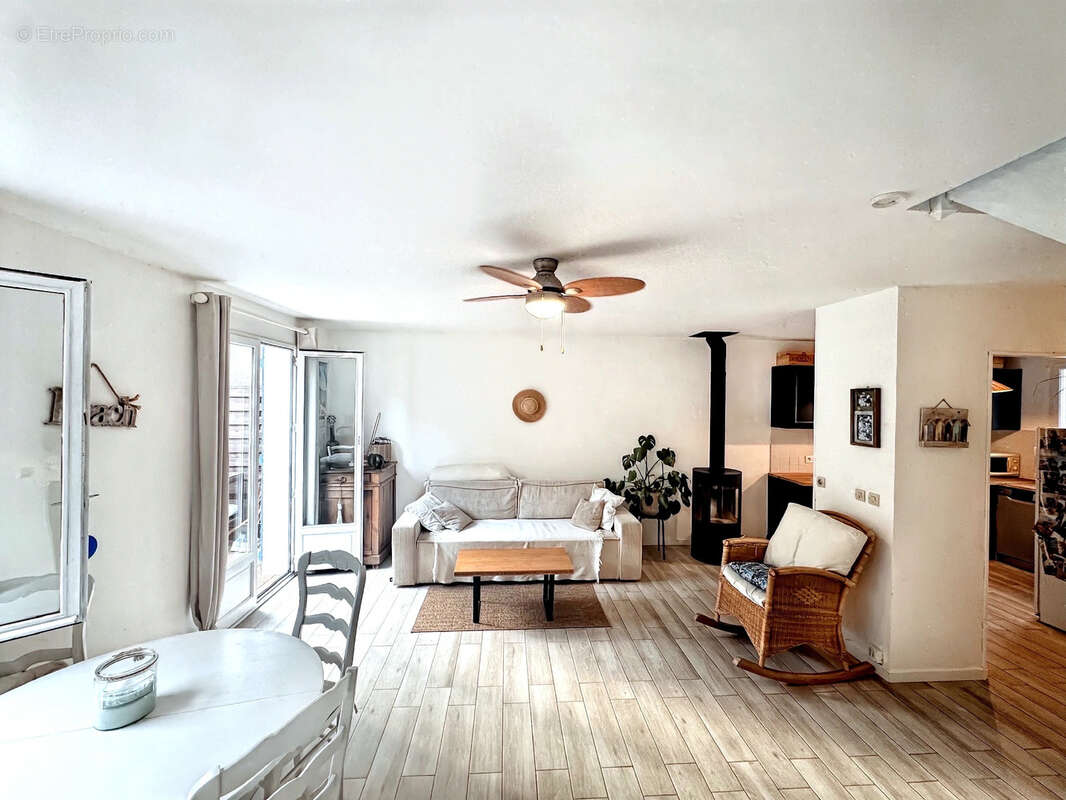 Maison à LA LONDE-LES-MAURES