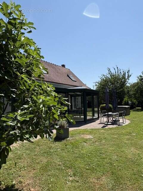 Maison 148 m² à Saint-Quentin-En-Tourmont  - photo 2