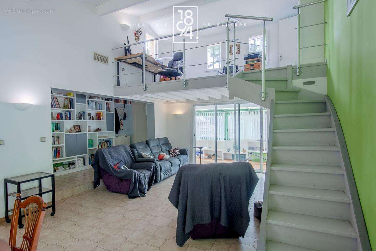 Maison à CARRY-LE-ROUET