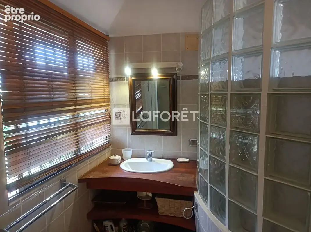 Appartement  F5 Le Gosier 97.46m² habitables divisé en 2 logements - photo 9