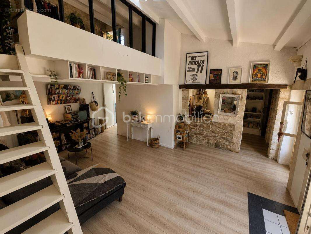 Appartement à NIMES
