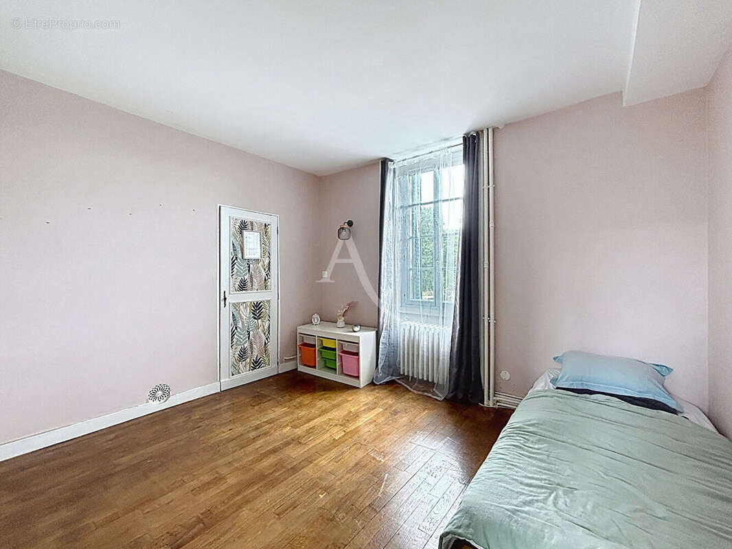 Maison Soeurdres 13 pièce(s) - photo 13