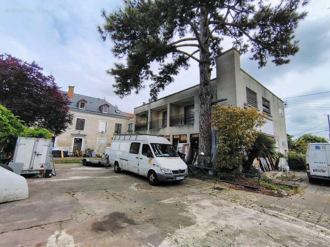 Commerce à JUVISY-SUR-ORGE