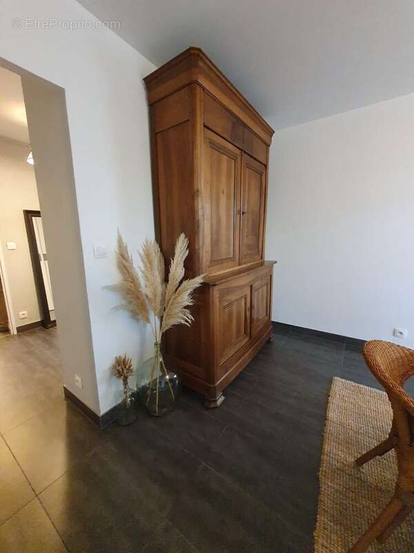 Appartement à FONTENAY-LE-FLEURY