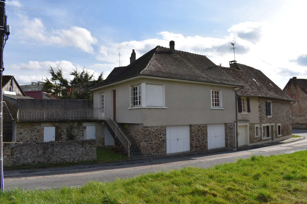 Maison à LUBERSAC