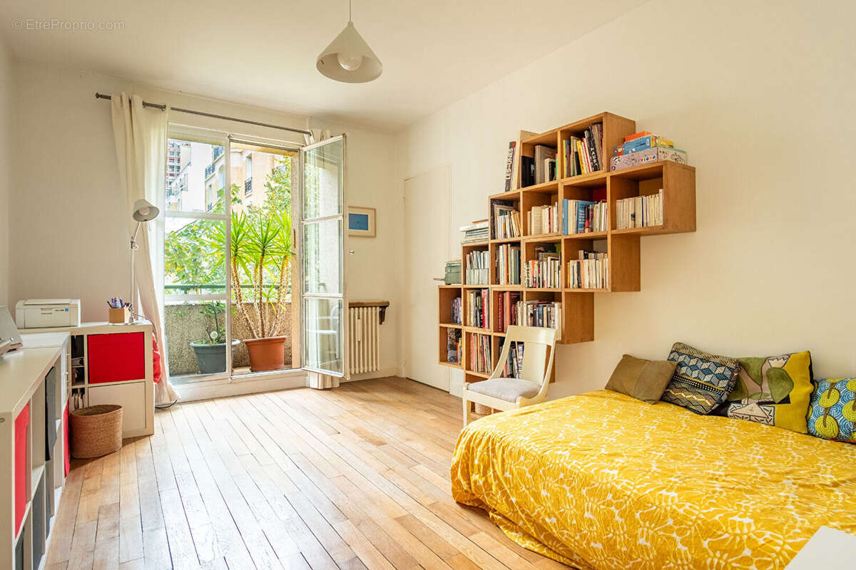 Appartement à PARIS-15E