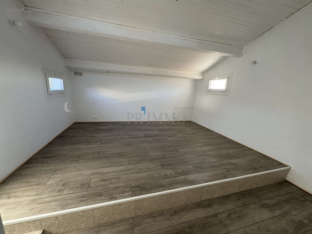 Appartement à SAINT-RAPHAEL
