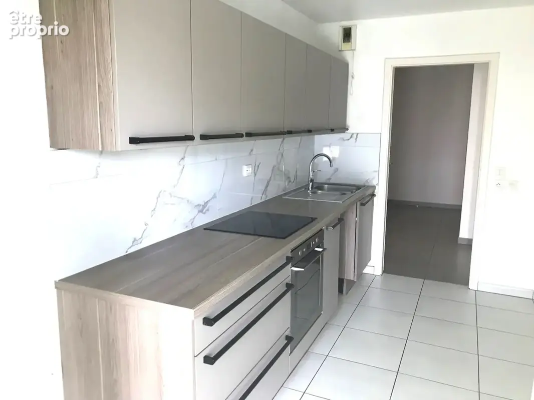 Strasbourg  Cronenbourg Appartement  4 pièce(s) 77.38 m2 - photo 3