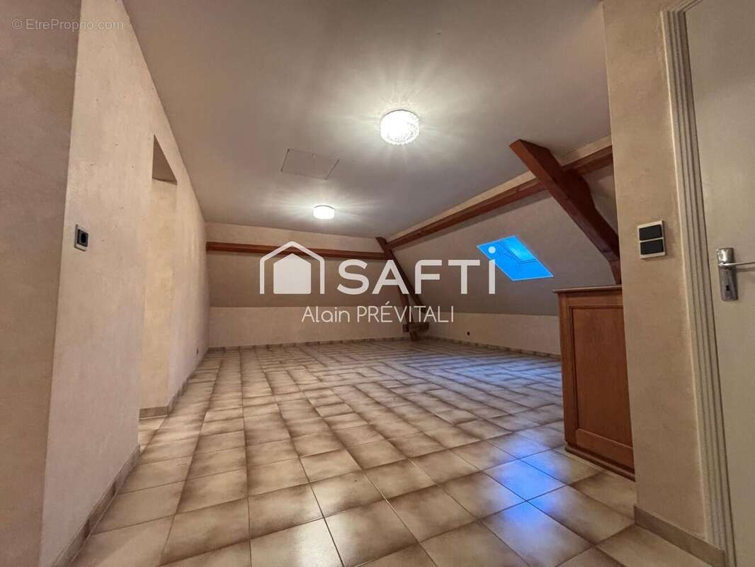 Photo 8 - Maison à OYONNAX