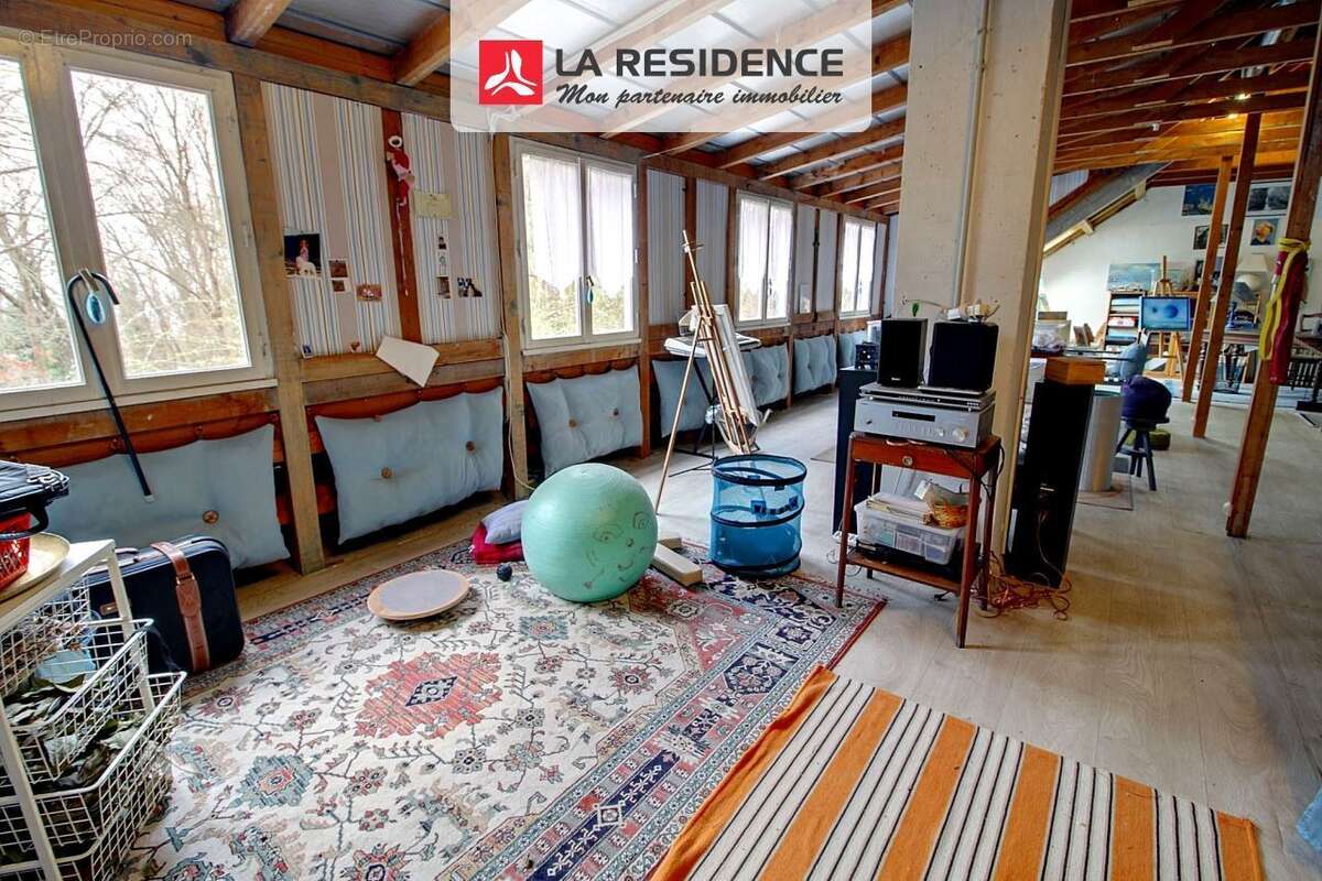 Maison à VAUX-SUR-SEINE