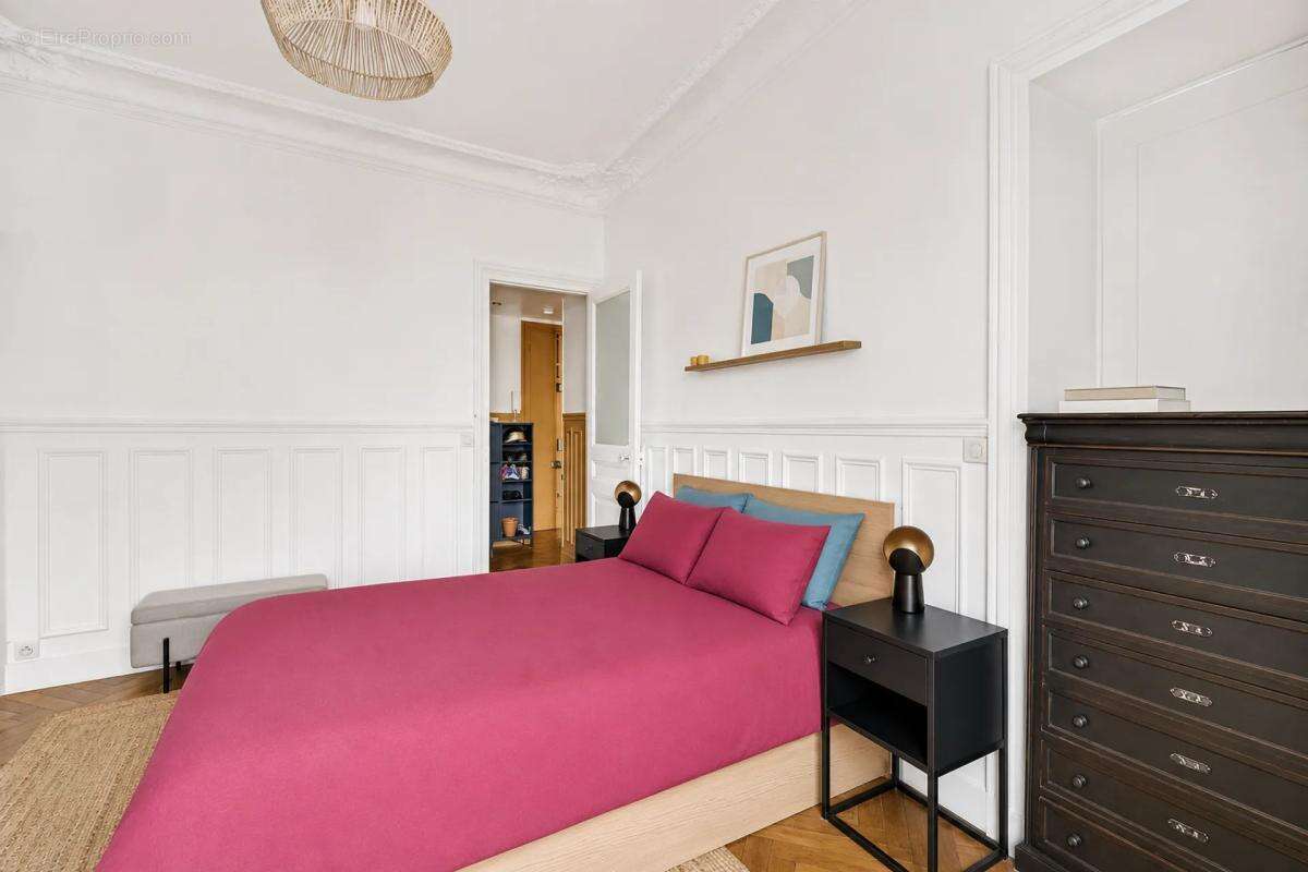 Appartement à PARIS-10E