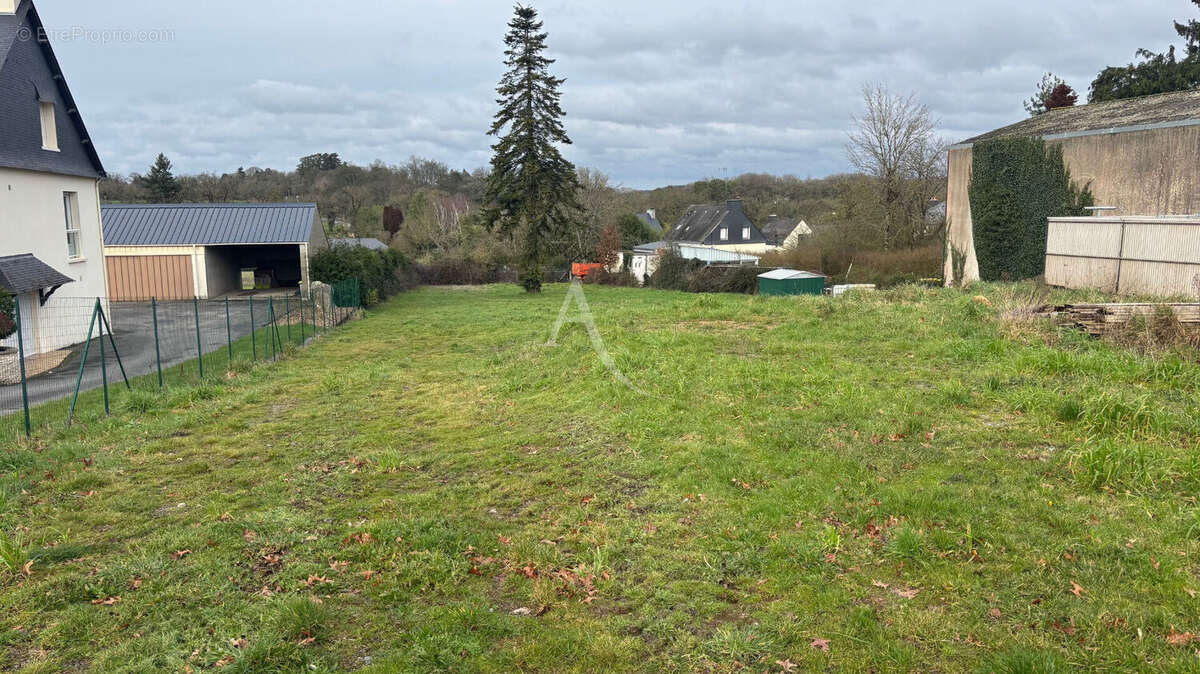 Terrain à AUGAN