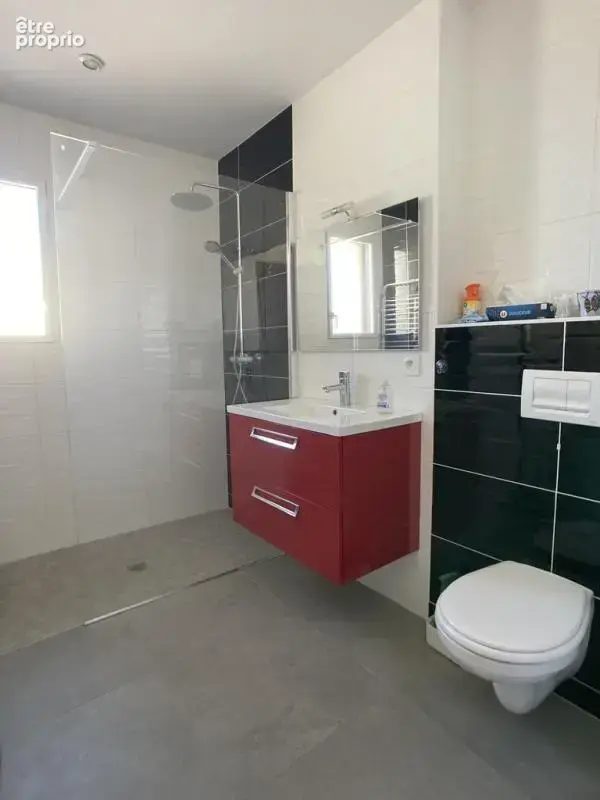Villa contemporaine avec piscine - emplacement privilégié ! - photo 12