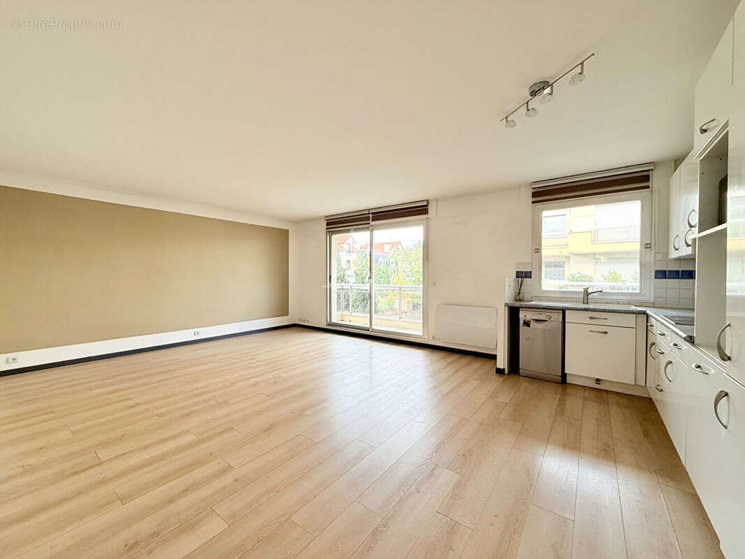 Appartement à LE PERREUX-SUR-MARNE