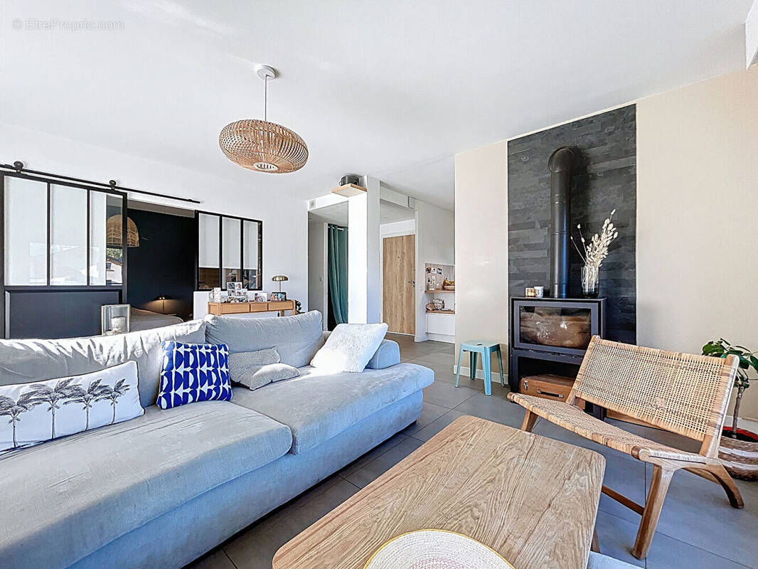 Appartement à MEYTHET