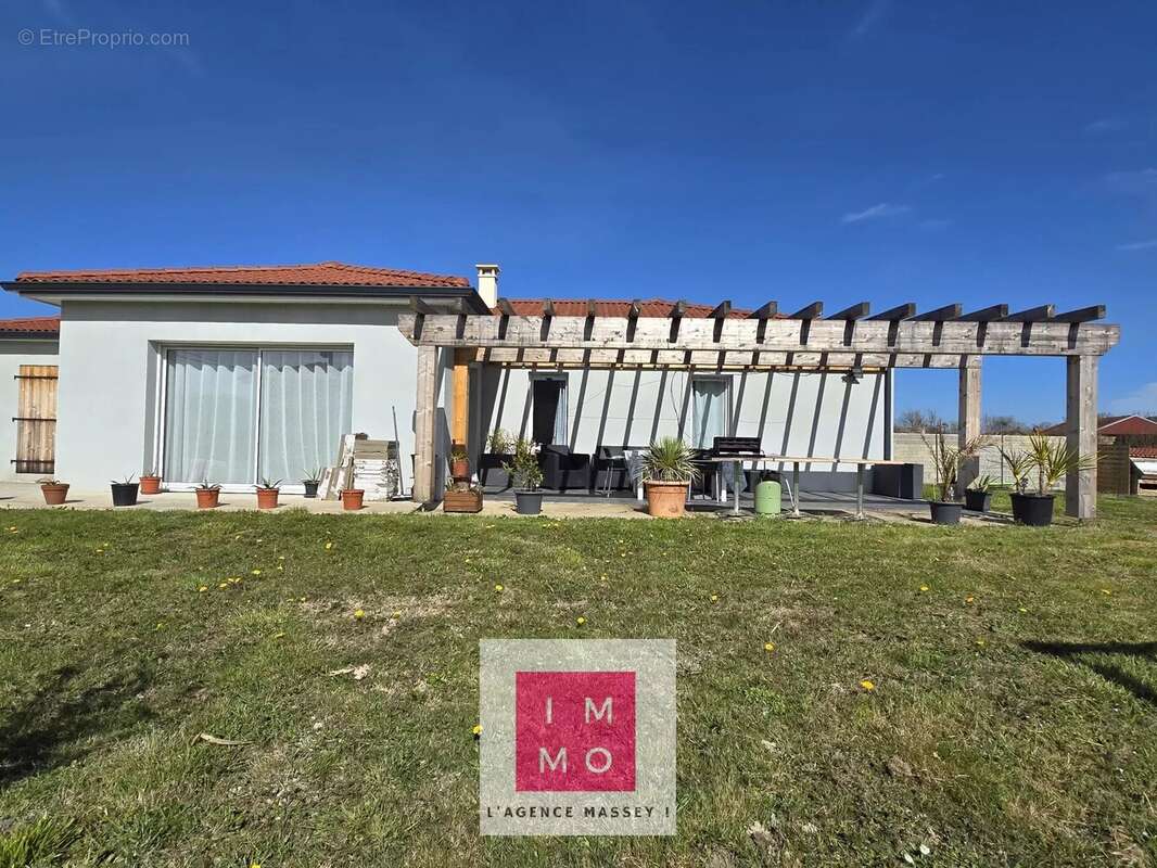 Maison à RABASTENS-DE-BIGORRE