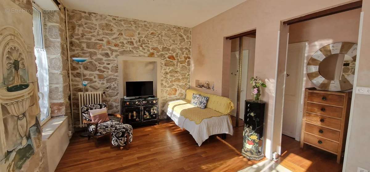 Appartement à ROQUEBRUNE-CAP-MARTIN