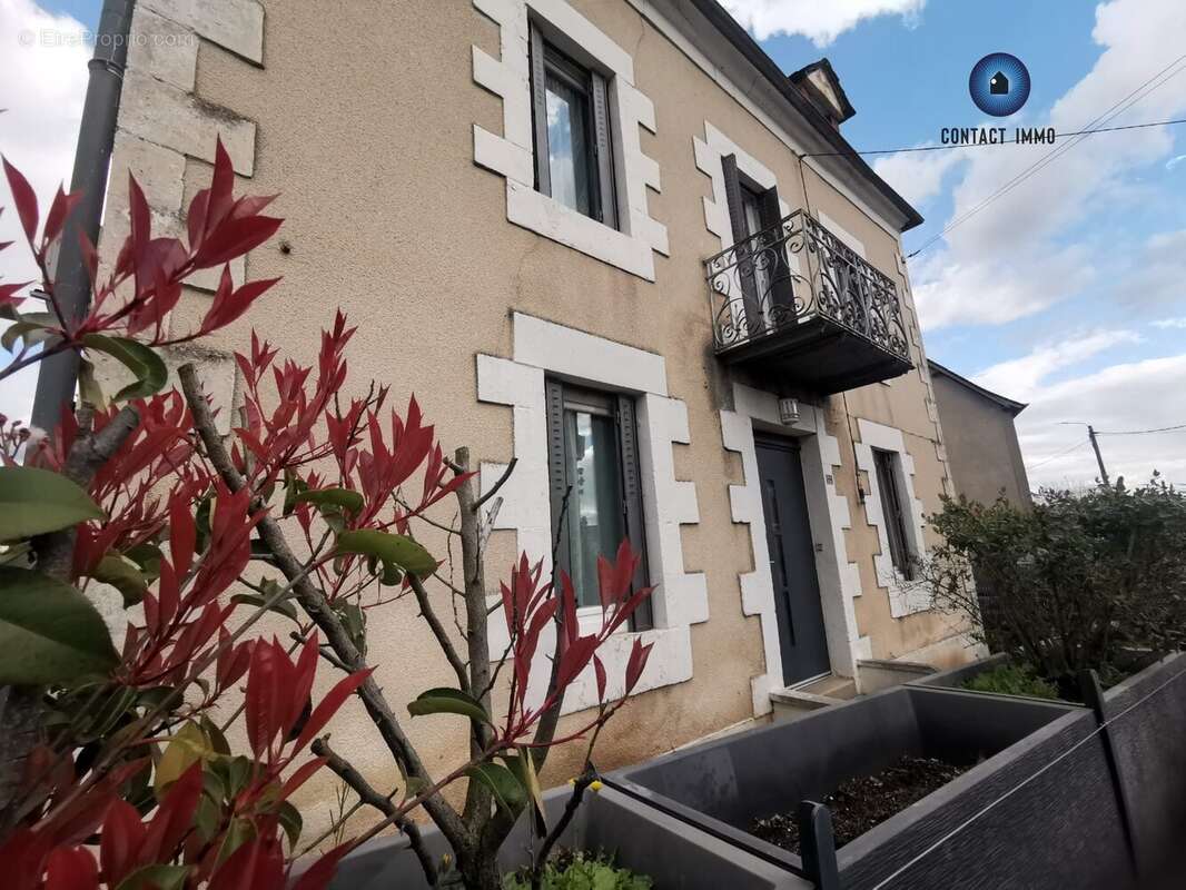 Maison à OBJAT