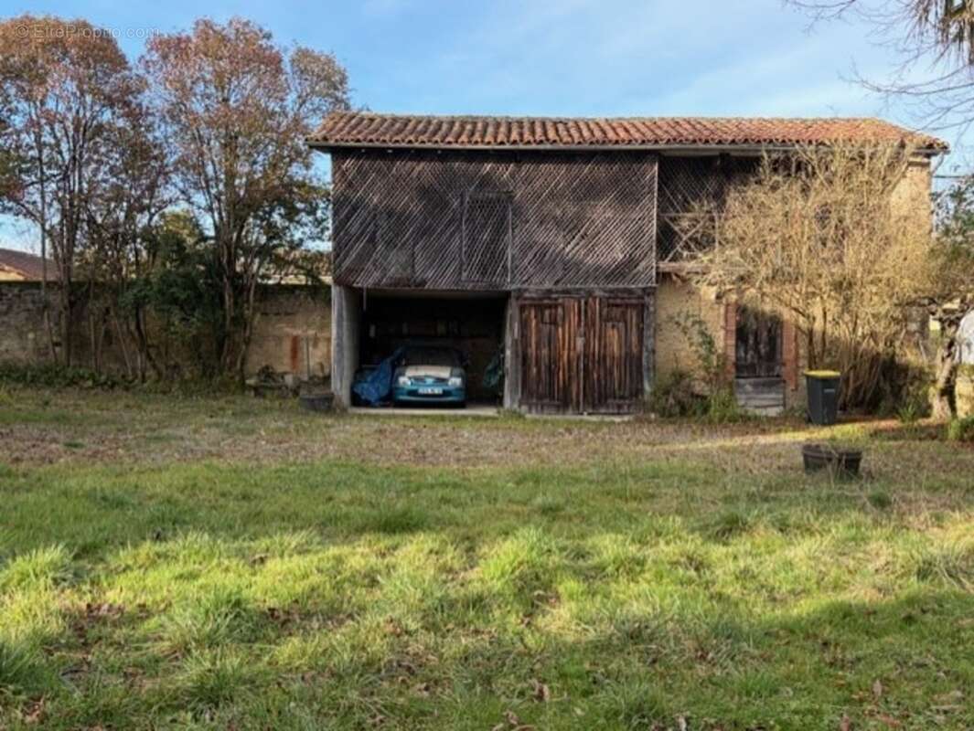 PLAISANCE DU GERS(32): MAISON BOURGEOISE avec garages et dependances , dans son jus, 190m2 sur terrain paysagé et pâture de 5.00 - photo 34