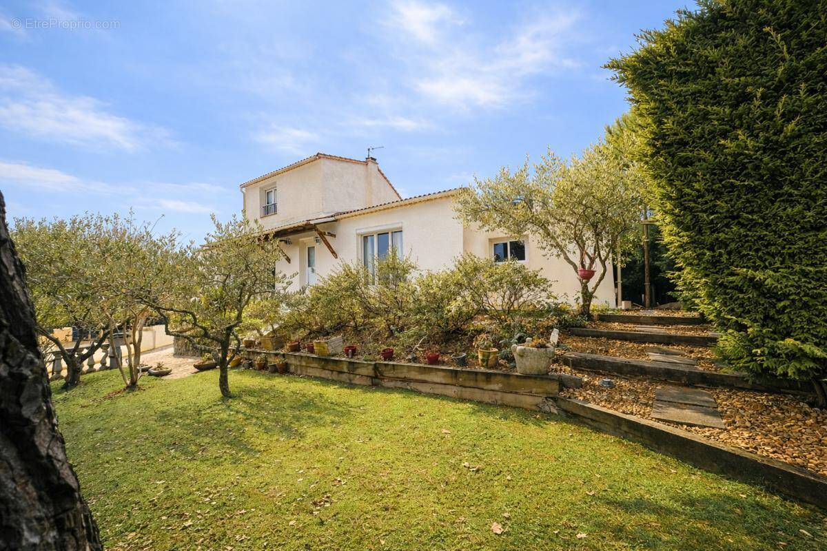 Maison à SAINT-MARTIN-DE-VALGALGUES