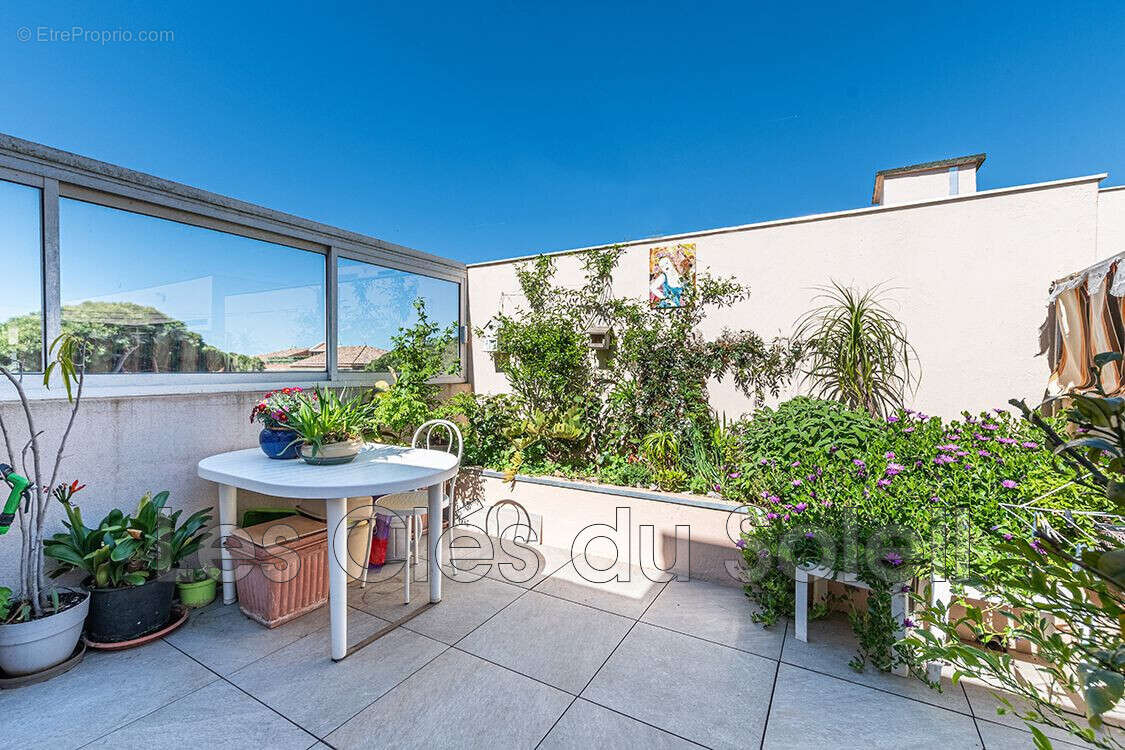 Appartement à HYERES