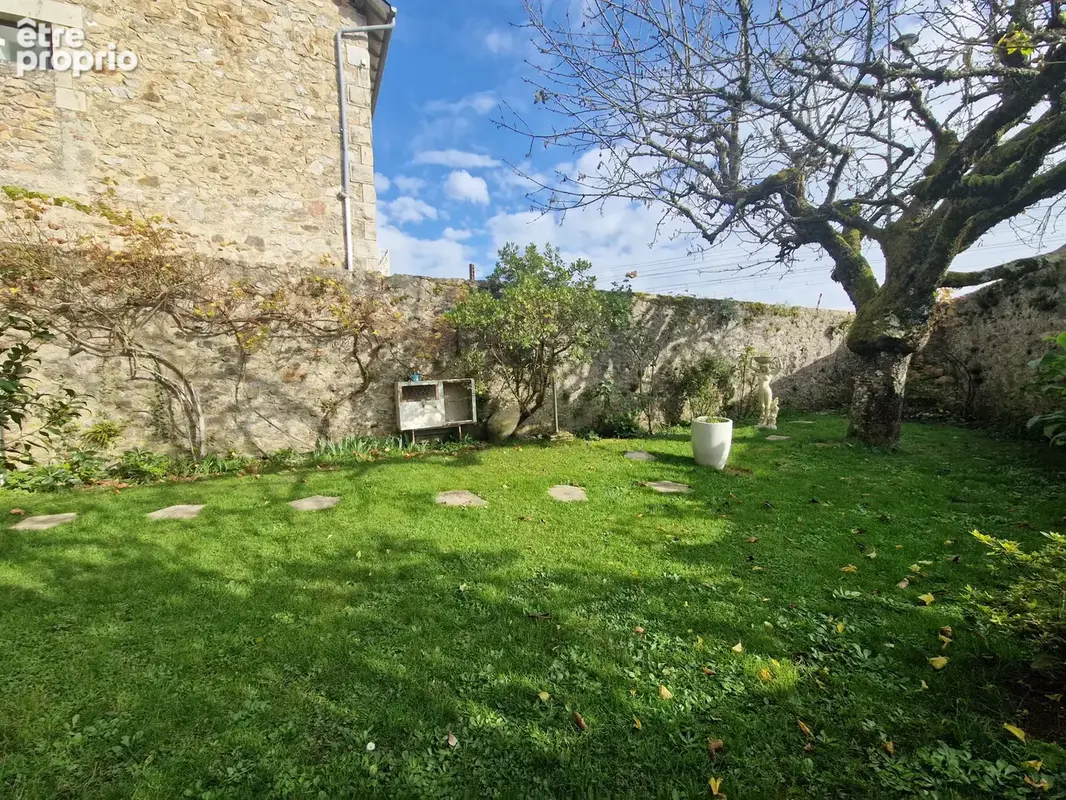 Maison de charme en pierres avec des espaces extérieurs très cosy. - photo 15