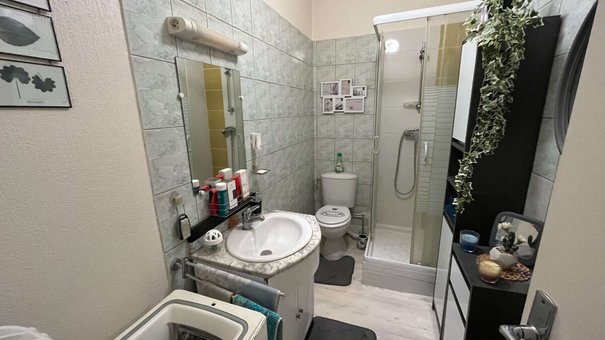 Appartement à YZEURE