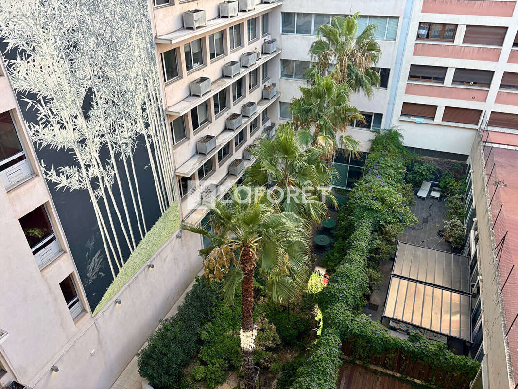 Appartement à MARSEILLE-2E