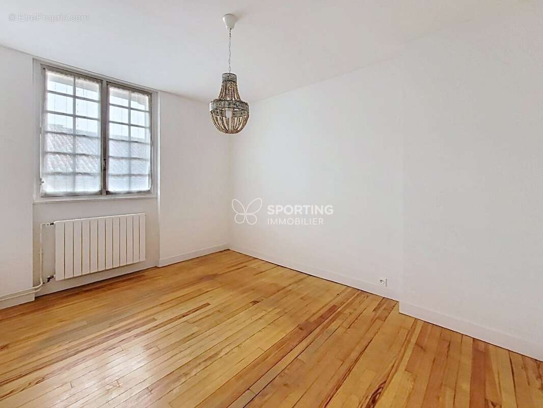 Maison à SAINTE-FOY-LA-GRANDE