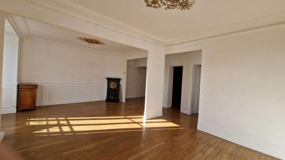 Appartement à BOIS-COLOMBES