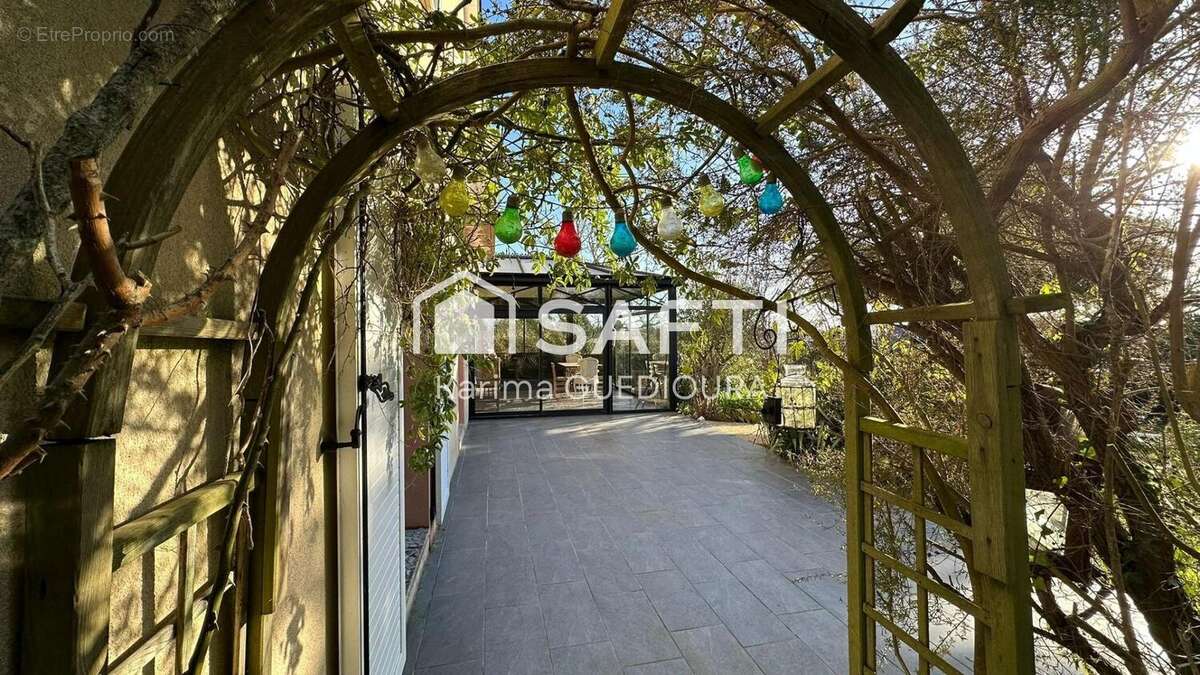 Photo 2 - Maison à LEZARDRIEUX