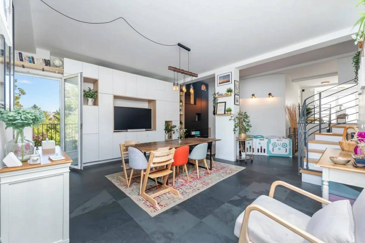 Appartement à SURESNES