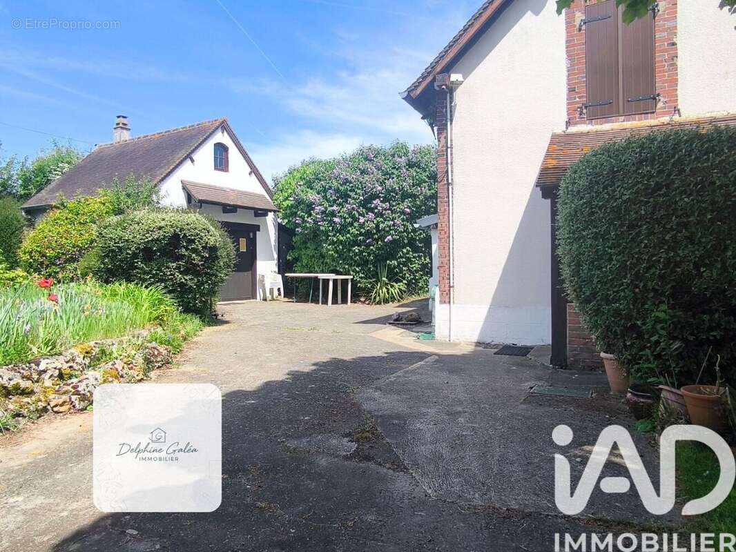 Maison 104 m² à La Manceliere  - photo 7