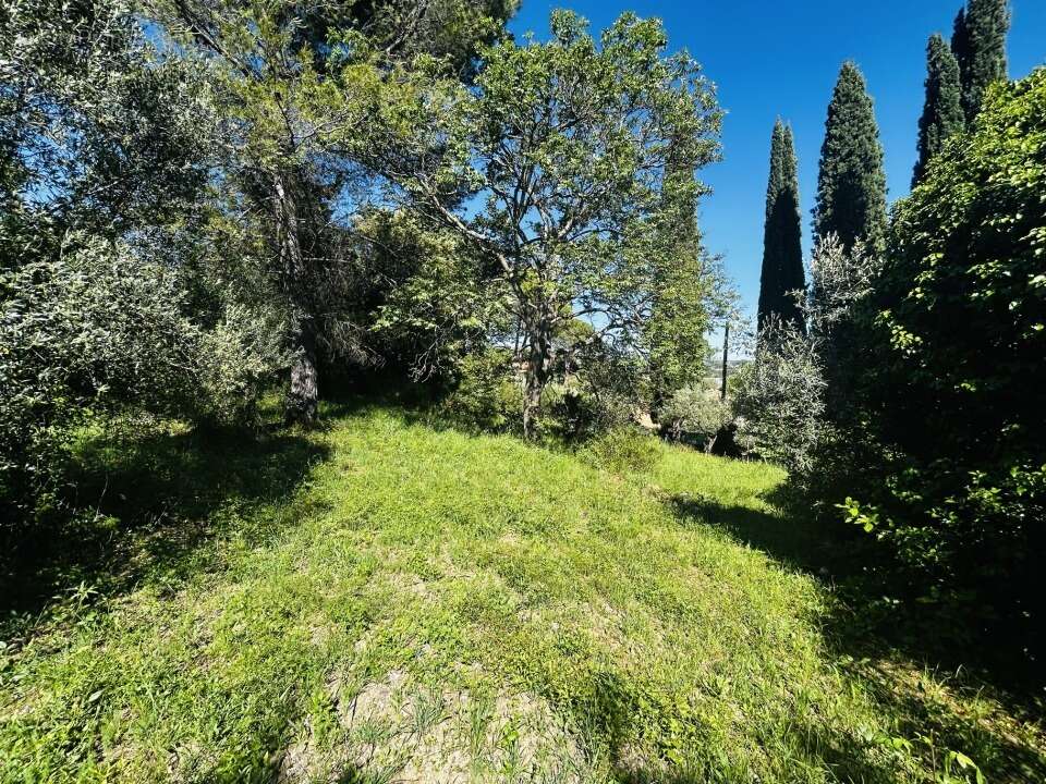 Terrain 550 m² à Draguignan  - photo 4