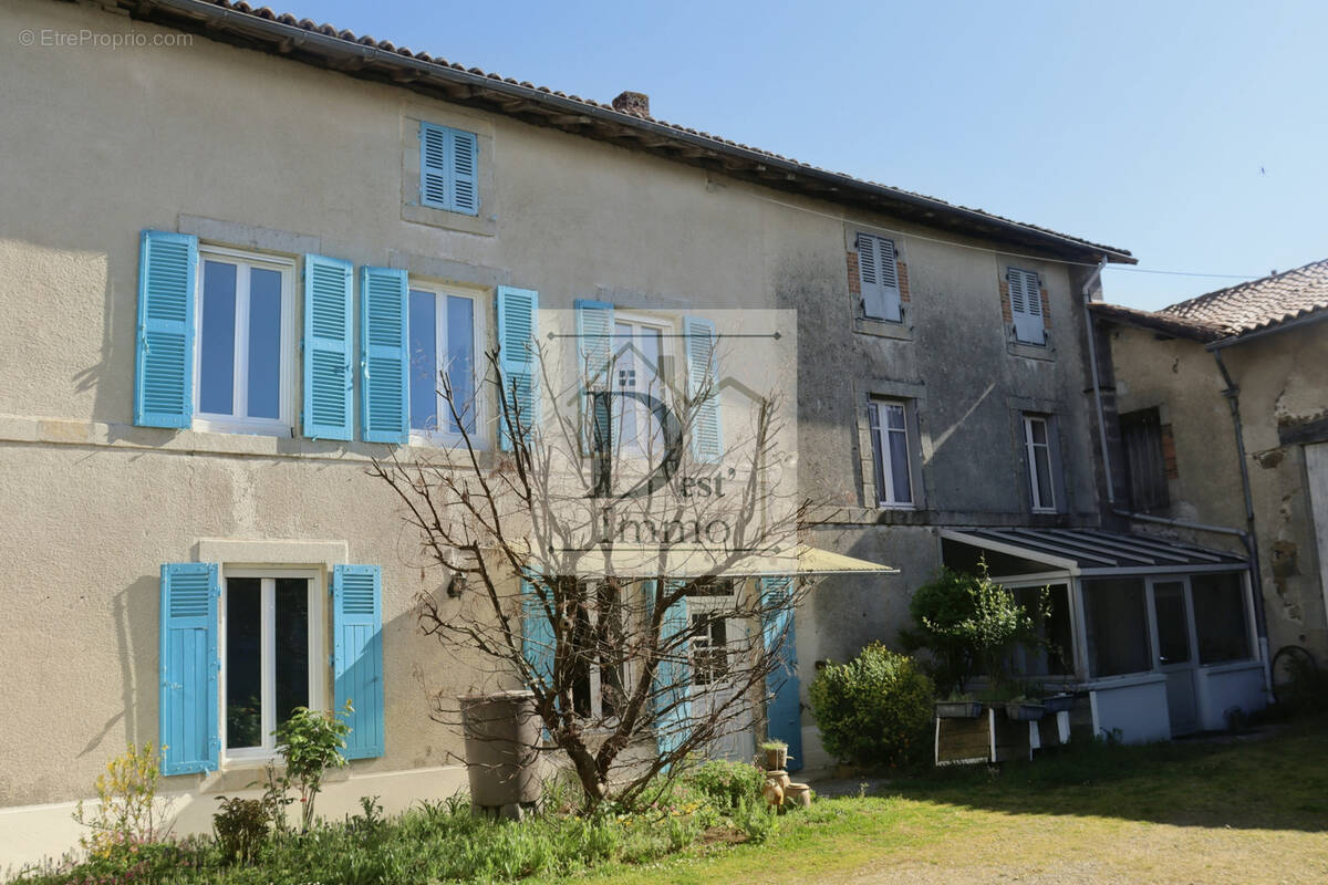 Maison à ROCHECHOUART