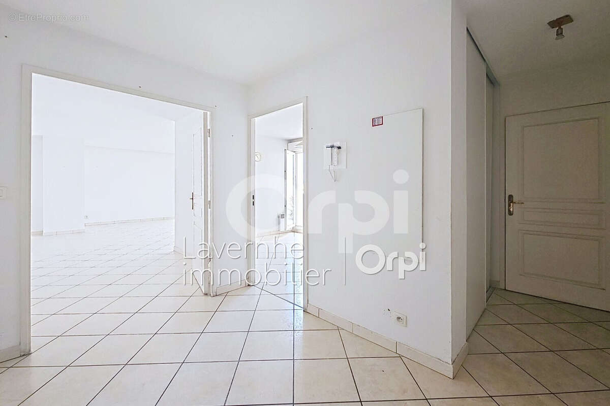 Appartement 93 m² à Antibes  - photo 2