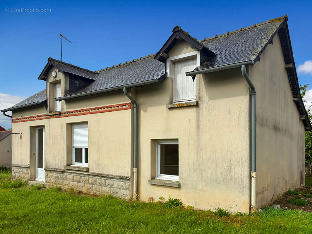 Maison à SENS-DE-BRETAGNE
