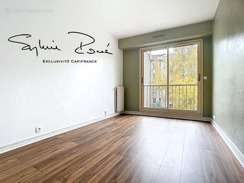 Appartement à PARIS-20E
