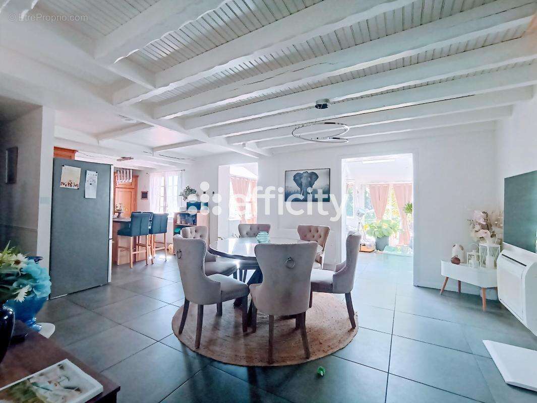 Maison 184 m² à Cernay  - photo 4